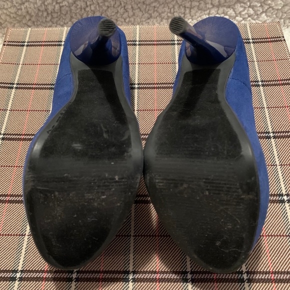 Blue suede high heels, size 5 1/2. - Picture 9 of 9